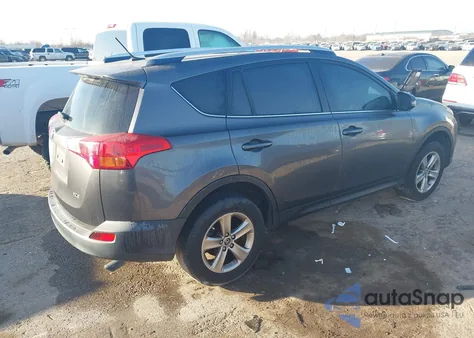2015 Toyota Rav4 Xle z USA, uszkodzony, nr VIN JTMWFREV3FJ055837